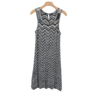 Kensie Sleeveless Dress Womens Small Gray Knit Zig-Zag Knee Length Minimalist